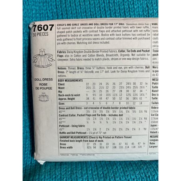 Simplicity sewing pattern 7607 girls dress 17" doll dress Daisy kingdom - Picture 4 of 5